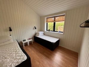 449FE4F4-FA99-47B5-94A7-63E8F70CD90F